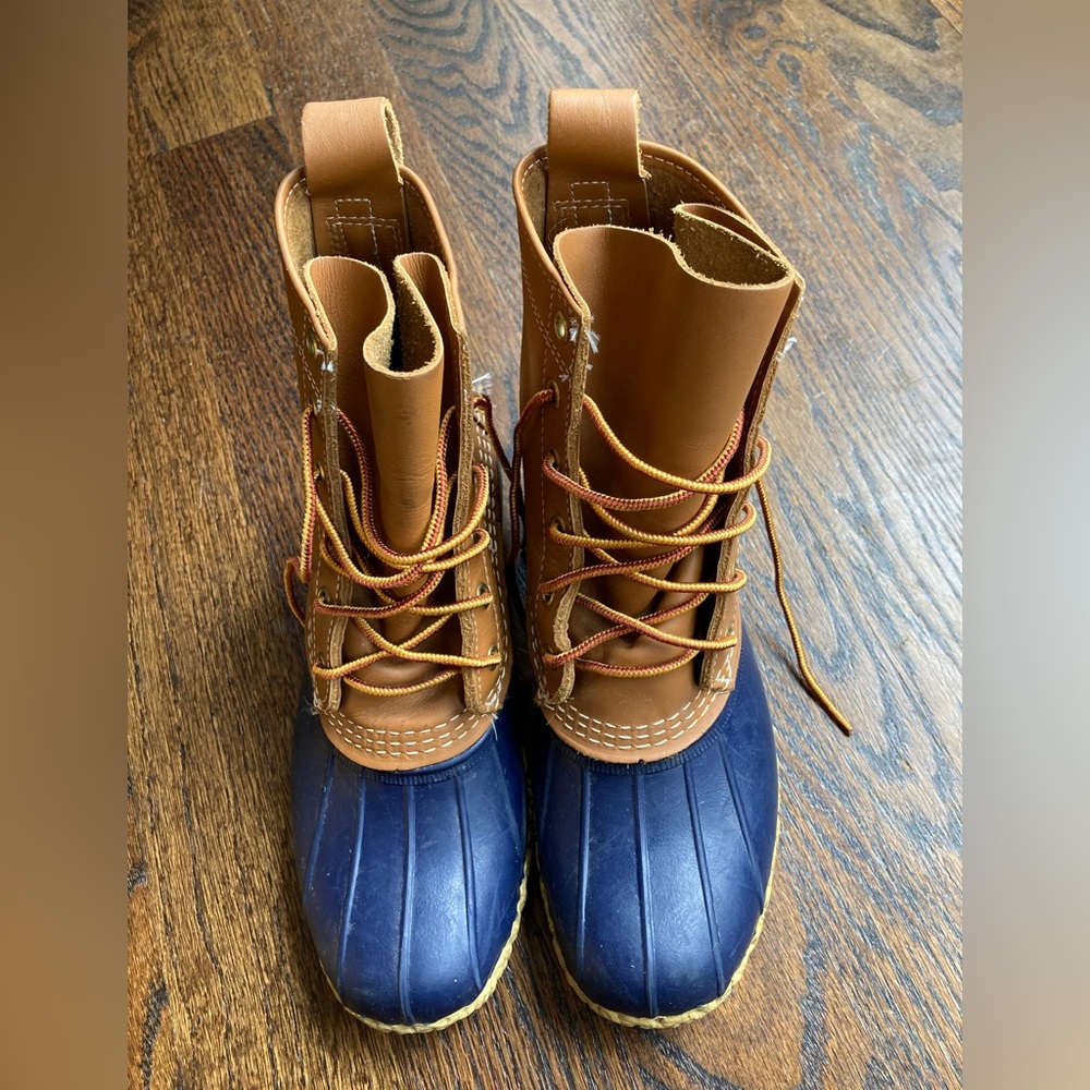 *SOLD* LL Bean Bean Boots